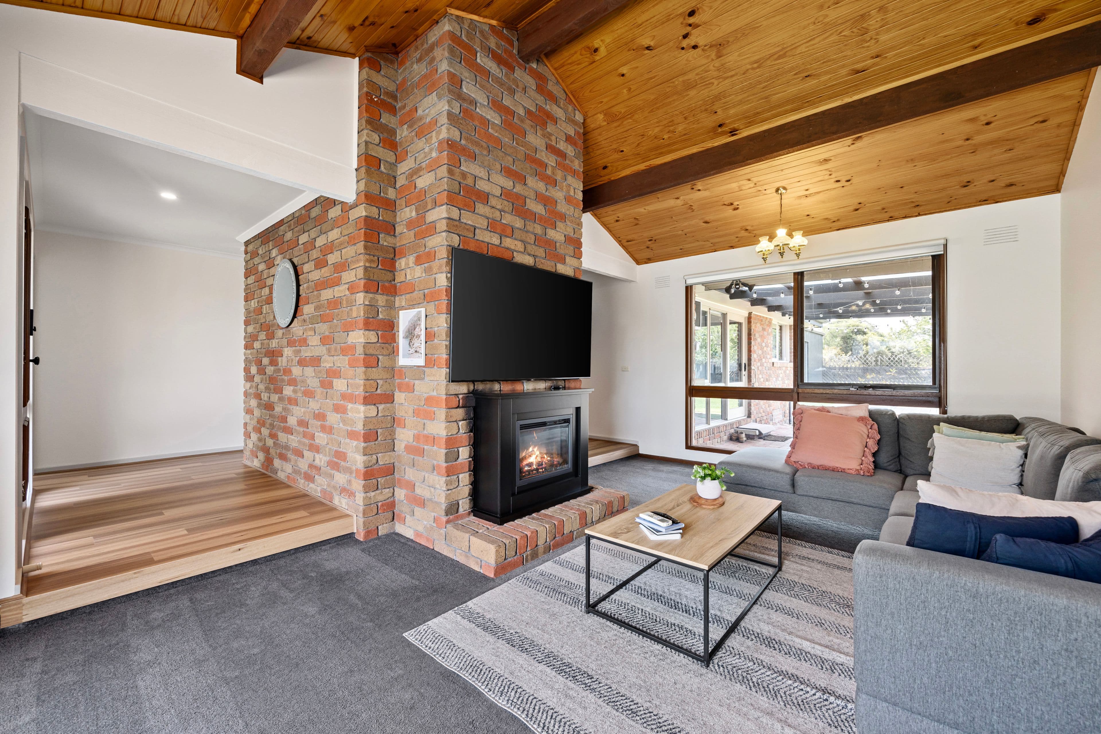 3 Timbertop Road, Sunbury VIC 3429, Sunbury - Thumbnail 2