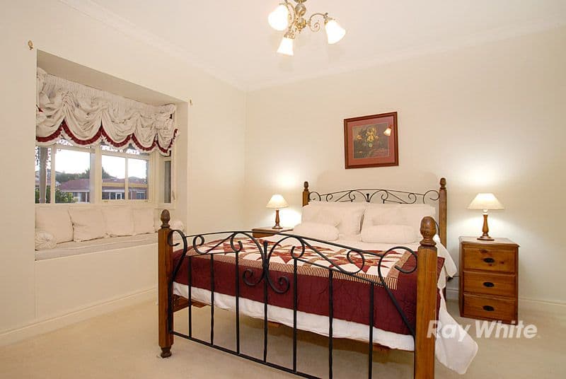 104 Earlsfield Drive, BERWICK VIC 3806, Berwick - Thumbnail 8