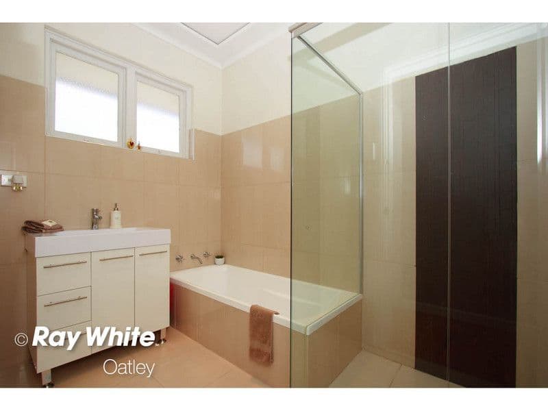 4 Carysfort Street, HURSTVILLE NSW 2220, Hurstville - Thumbnail 3