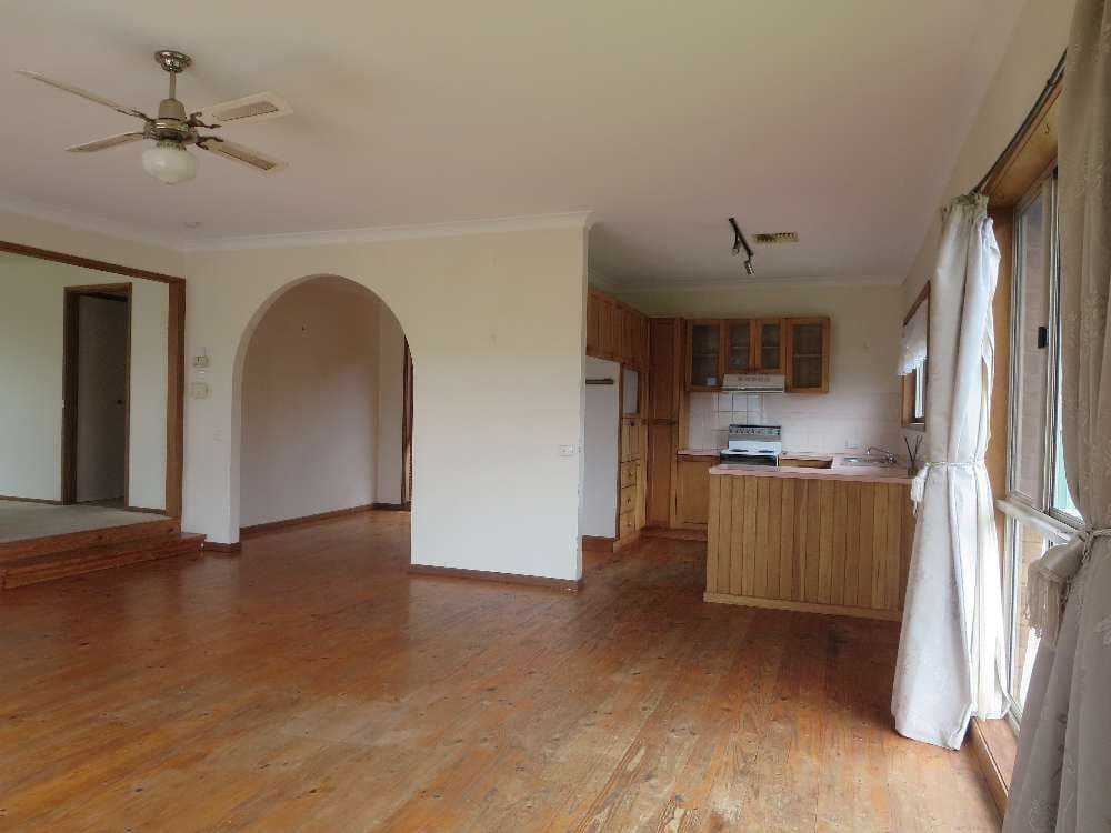 16 Hamilton Valley Court, Hamilton Valley NSW 2641, Hamilton Valley - Thumbnail 3