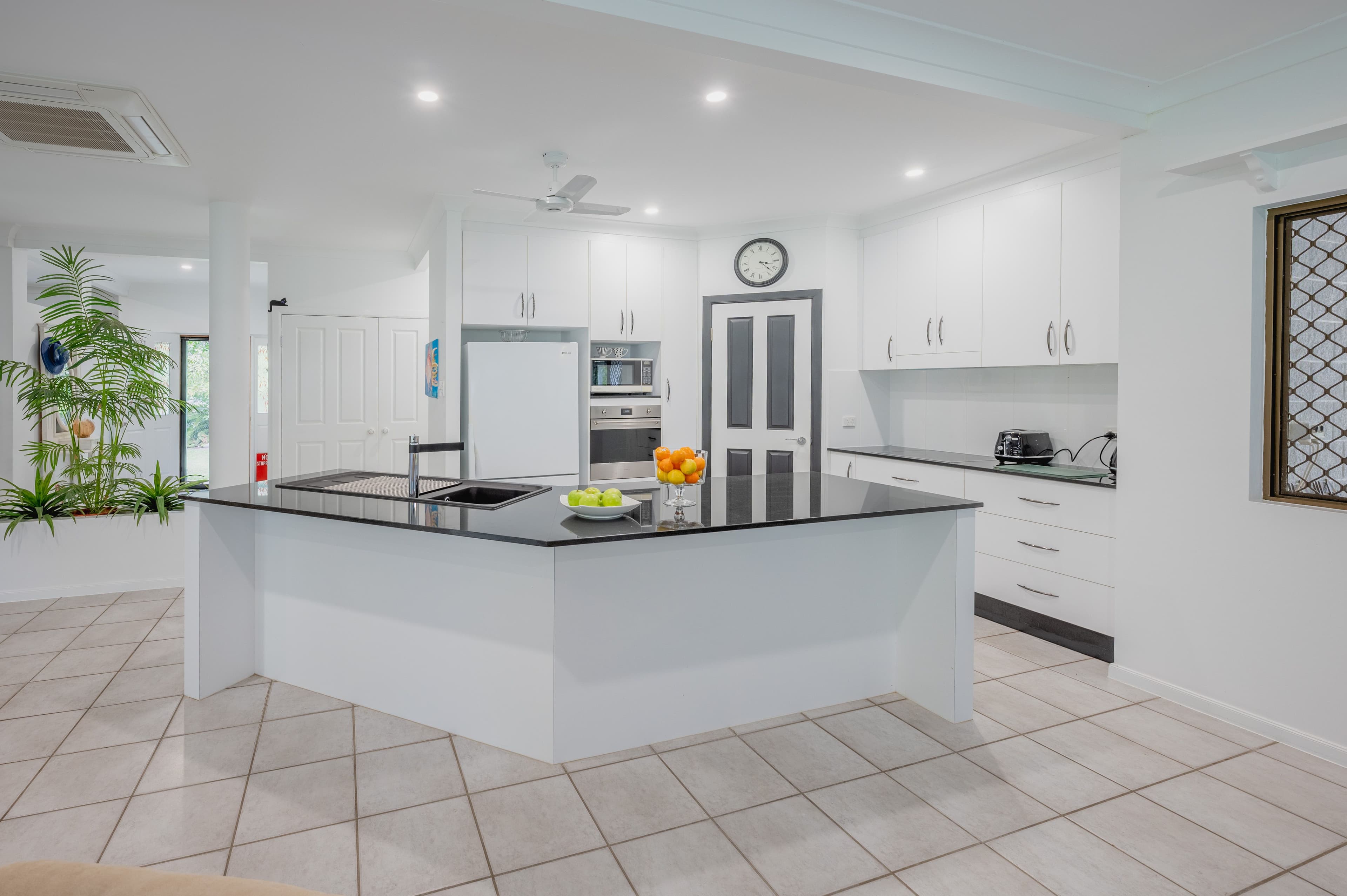 33 Hammond Way, Kelso QLD 4815, Kelso - Thumbnail 3
