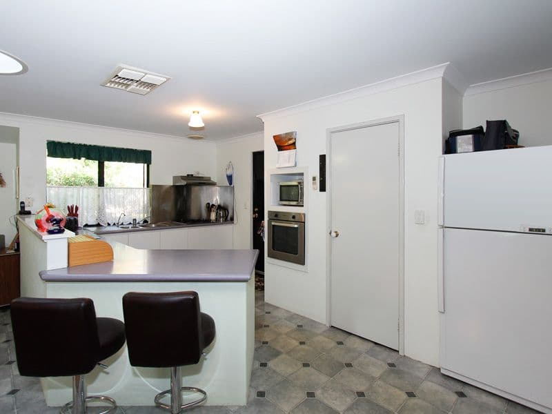 9 Mccubbin Loop, SEVILLE GROVE WA 6112, Seville Grove - Thumbnail 5