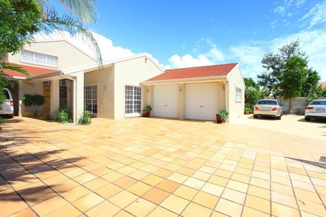 20 Darnay Road, BROADBEACH WATERS QLD 4218, Broadbeach Waters - Thumbnail 5