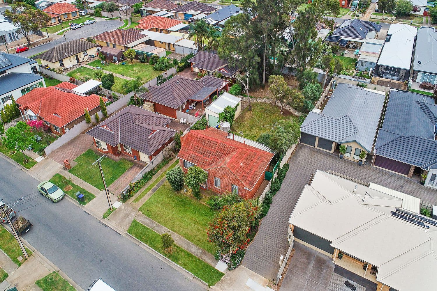 24 Alfred Avenue, Seaton SA 5023, Seaton - Thumbnail 2