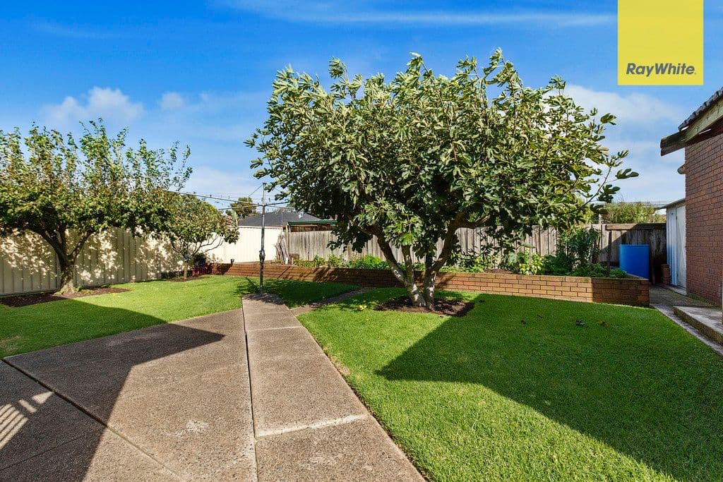 17 Pinoak Street, St Albans VIC 3021, St Albans - Thumbnail 8