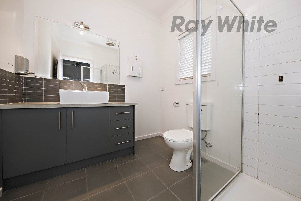 7 Tahlee Road, Point Cook VIC 3030, Point Cook - Thumbnail 3