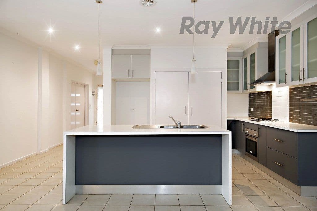 7 Tahlee Road, Point Cook VIC 3030, Point Cook - Thumbnail 6