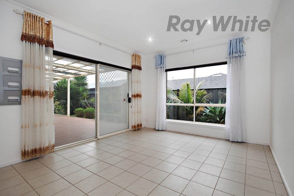 7 Tahlee Road, Point Cook VIC 3030, Point Cook - Thumbnail 8