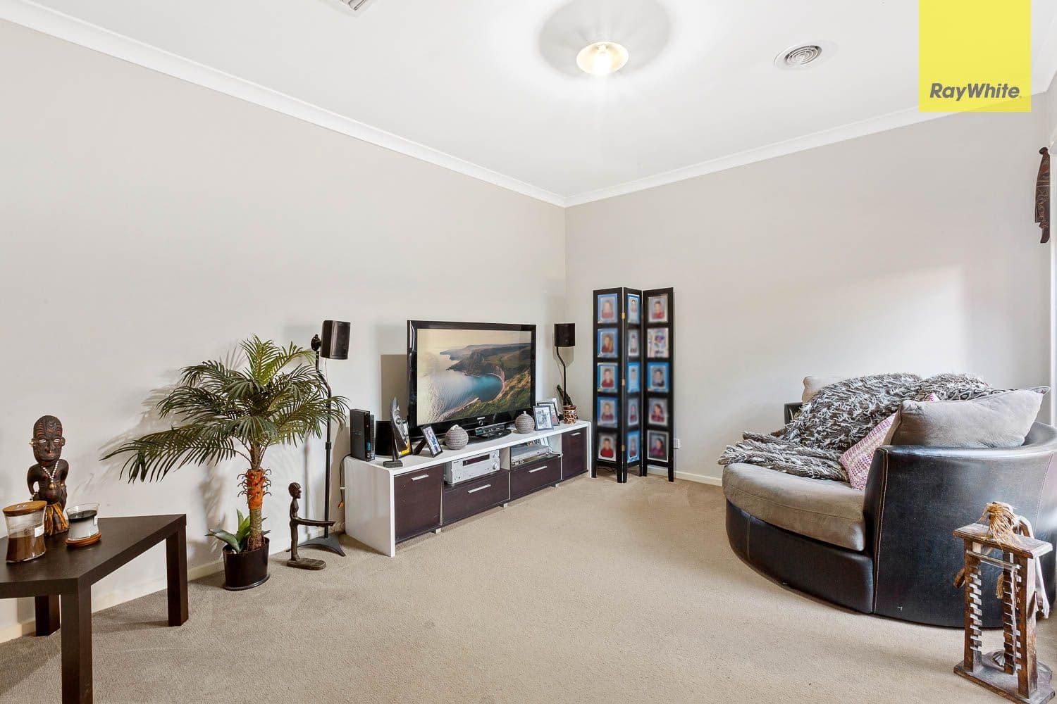 3 Currington Crescent, Darley VIC 3340, Darley - Thumbnail 3