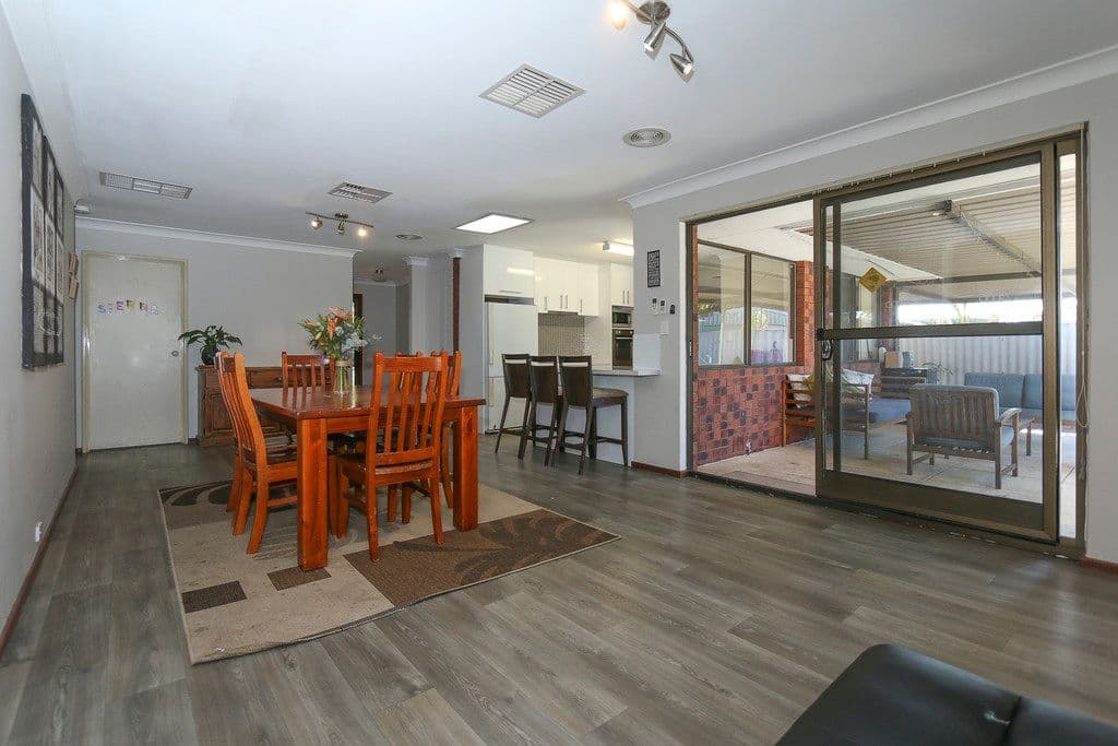 29 Oakover Way, Gosnells WA 6110, Gosnells - Thumbnail 4