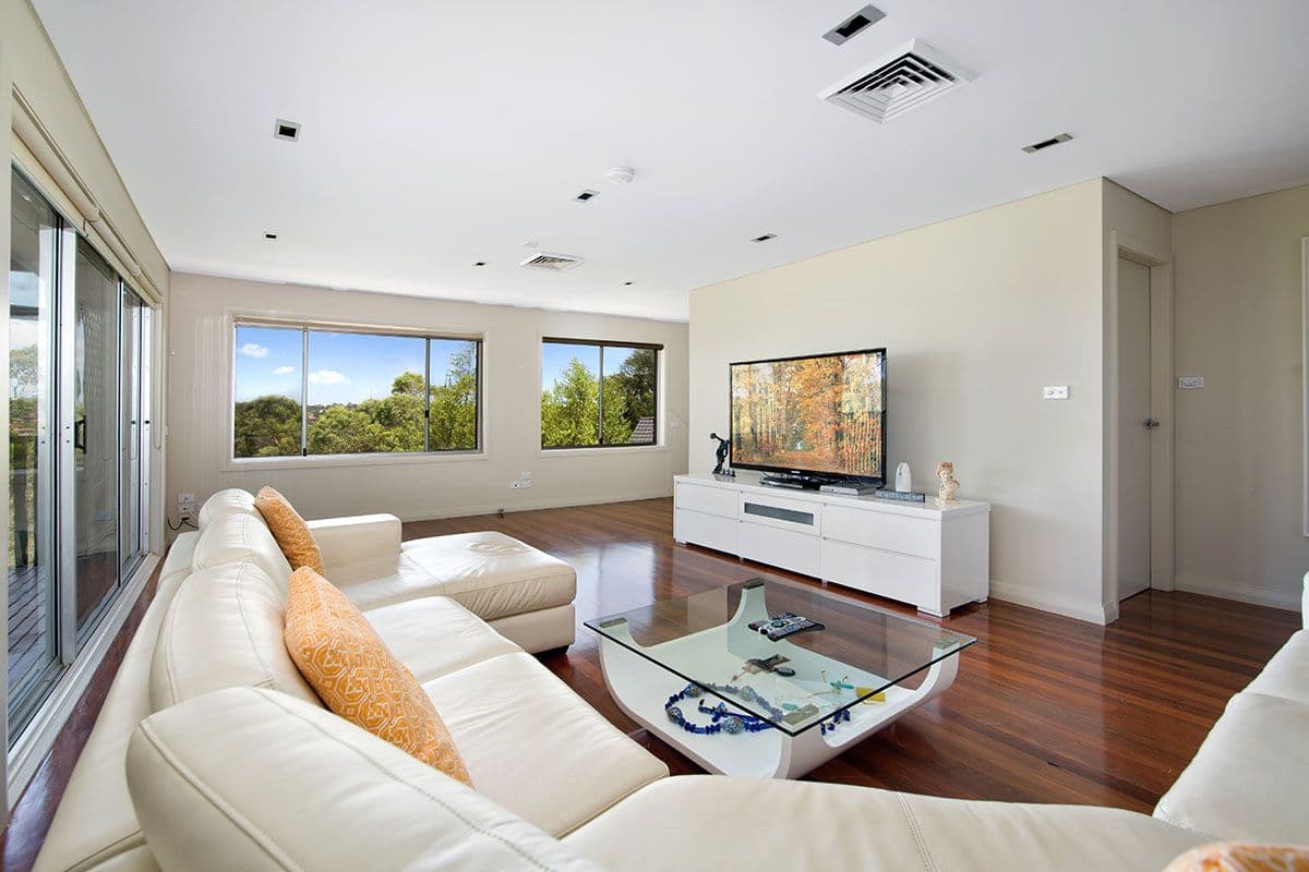 6 Orford Place, Illawong - Thumbnail 4
