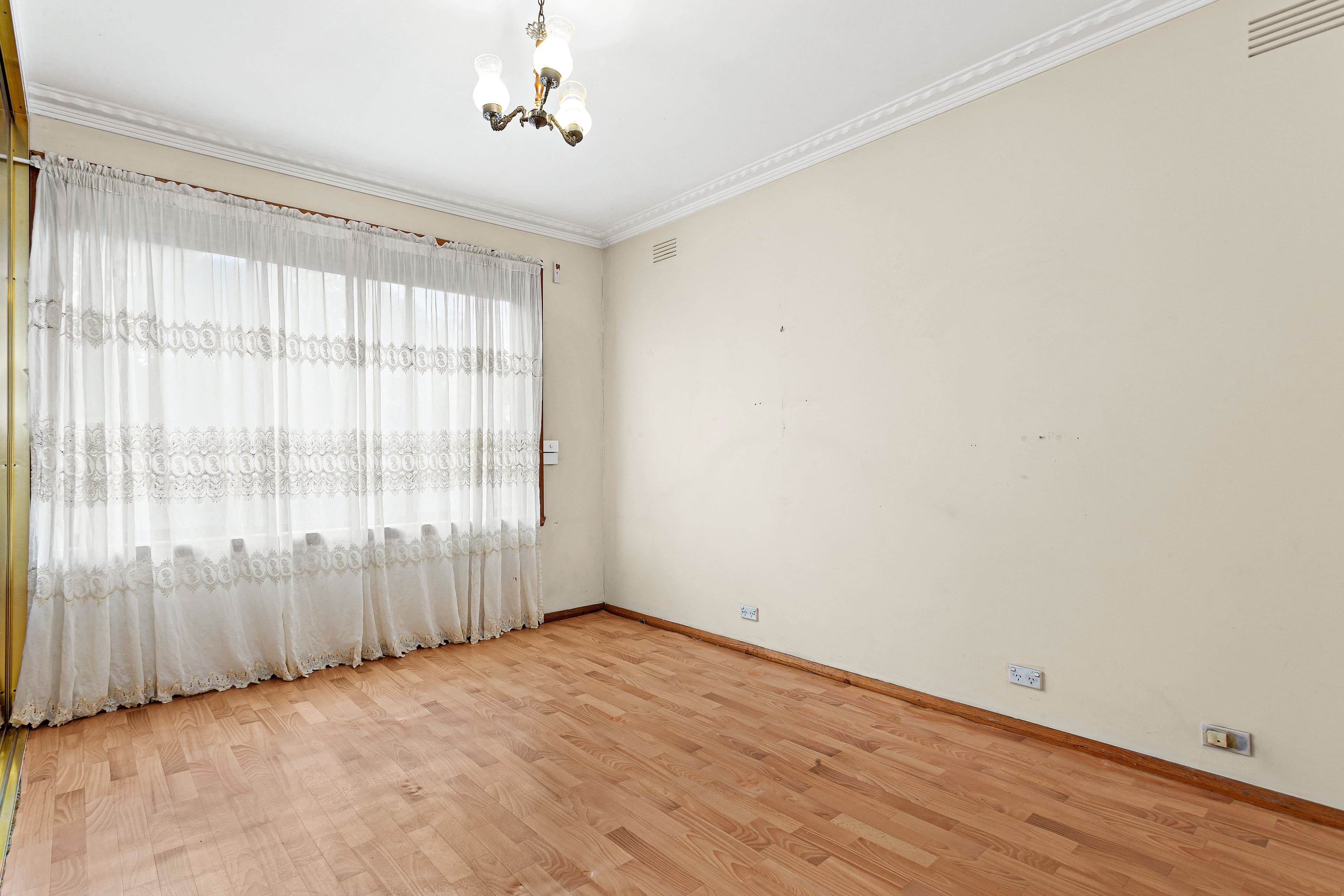 64 Massey Avenue, Reservoir VIC 3073, Reservoir - Thumbnail 5