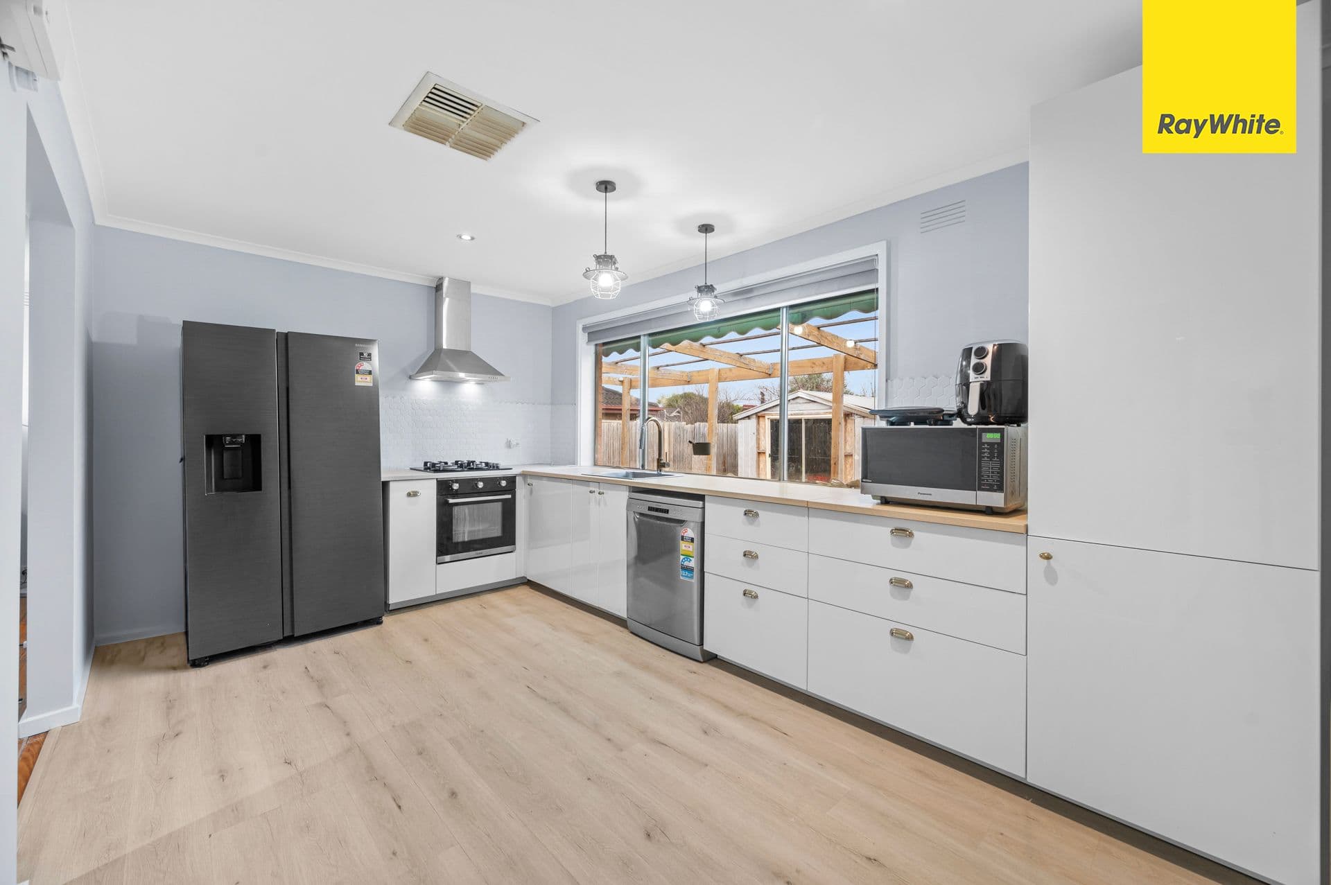 51 Callanan Drive, Melton South VIC 3338, Melton South - Thumbnail 2