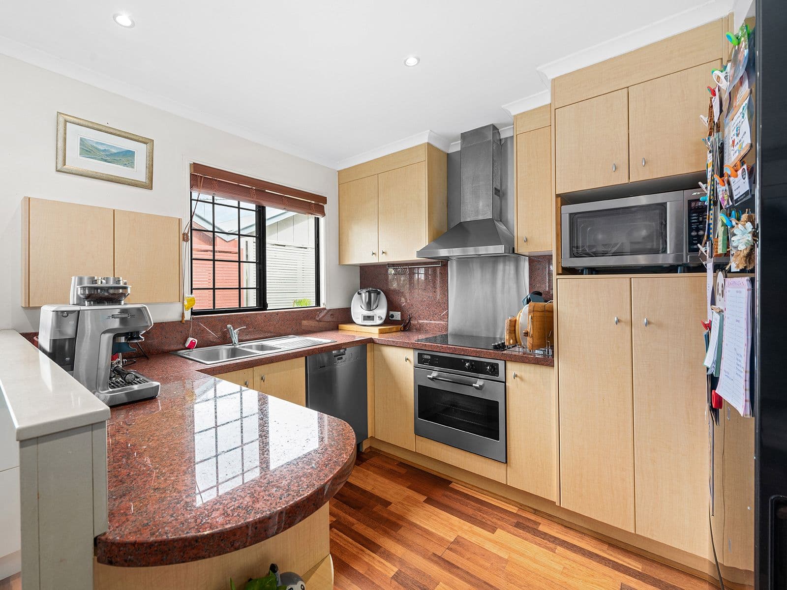 16 Goldsbrough Road, Taringa QLD 4068, Taringa - Thumbnail 2