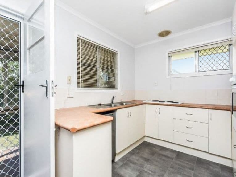 18 Waratah Drive, Clontarf QLD 4019, Clontarf - Thumbnail 4