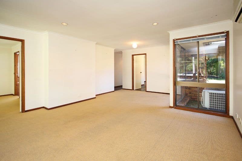 31 Greenford Street, CHAPEL HILL QLD 4069, Chapel Hill - Thumbnail 2