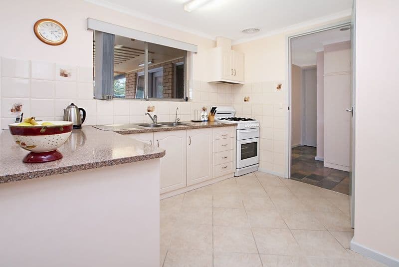 6 Hendrix Crescent, PARALOWIE SA 5108, Paralowie - Thumbnail 2