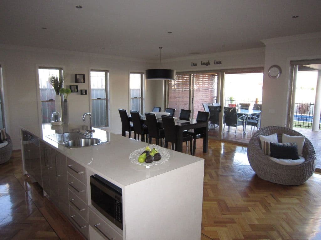13 Caroline Court, ECHUCA VIC 3564, Echuca - Thumbnail 3
