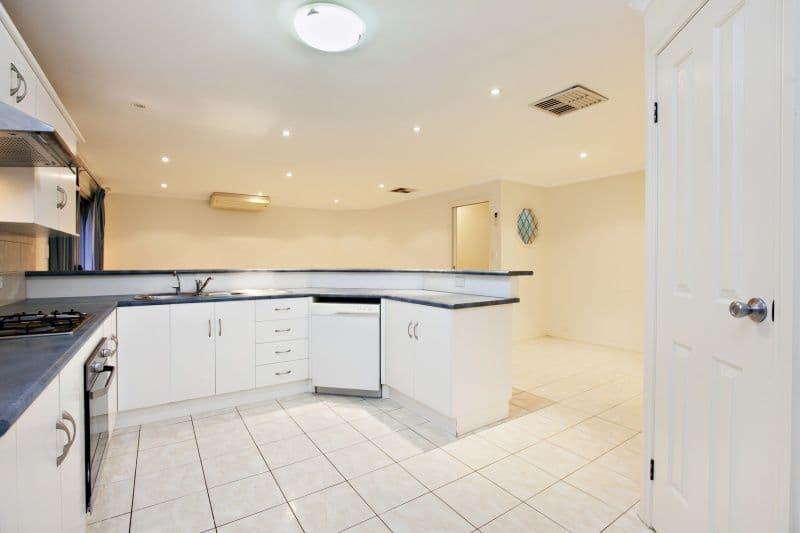 8 Parken Court, NOARLUNGA DOWNS SA 5168, Noarlunga Downs - Thumbnail 5