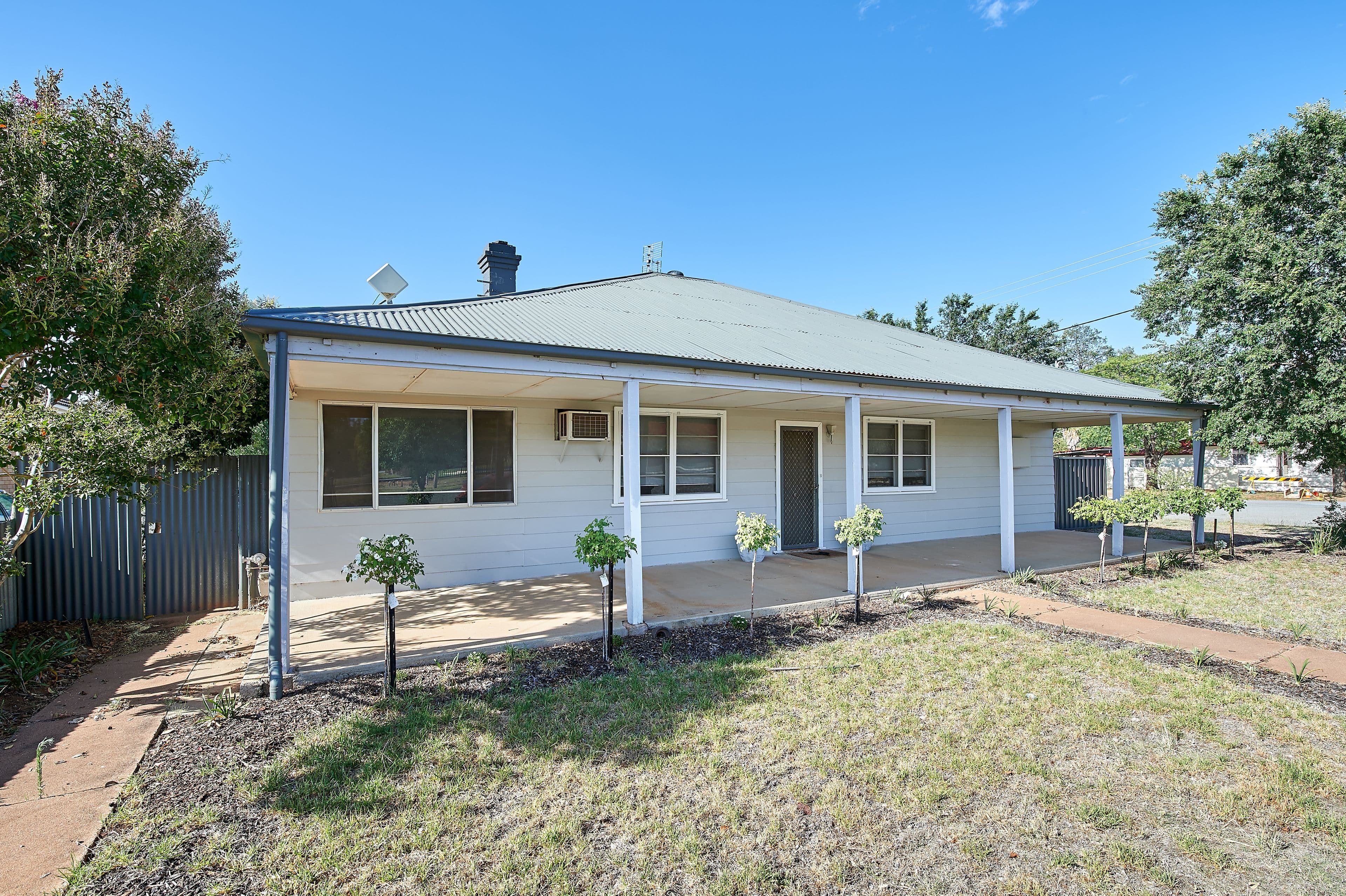 69 Waterview Street, Ganmain NSW 2702, Ganmain - Image 1