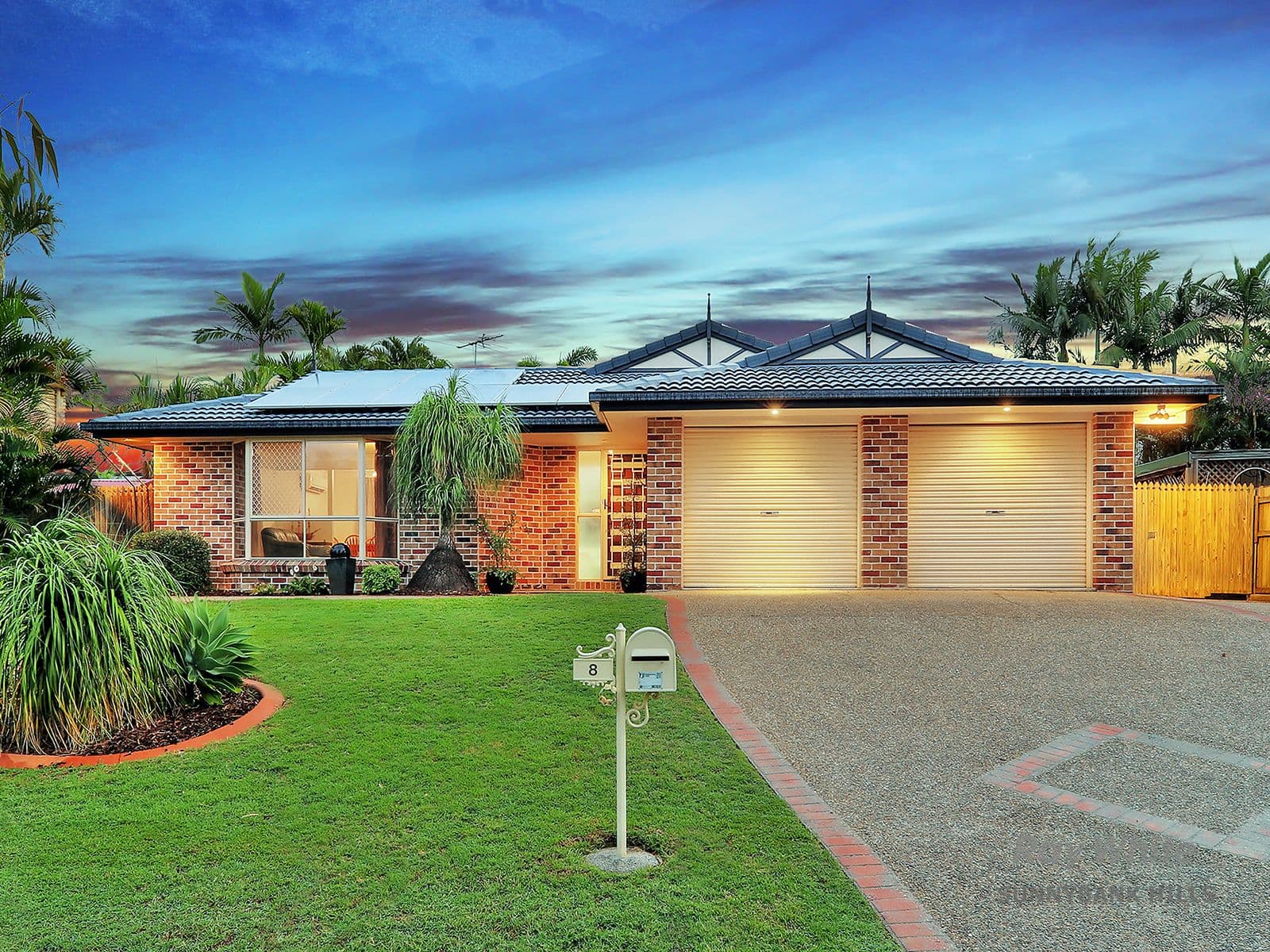 8 Daffodil Crescent, Calamvale QLD 4116, Calamvale - Image 1