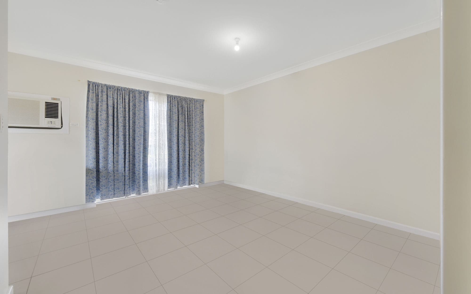 51 Chester Road, Ingleburn NSW 2565, Ingleburn - Thumbnail 2