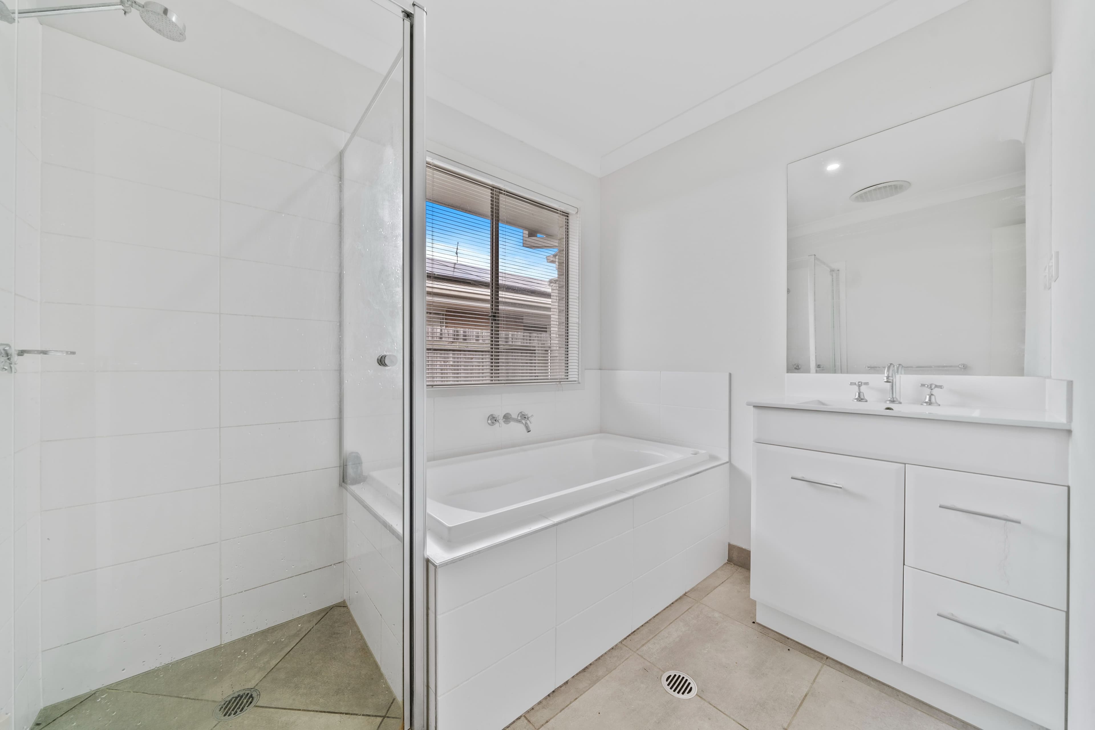 32 Stirling Circuit, Redbank Plains QLD 4301, Redbank Plains - Thumbnail 8
