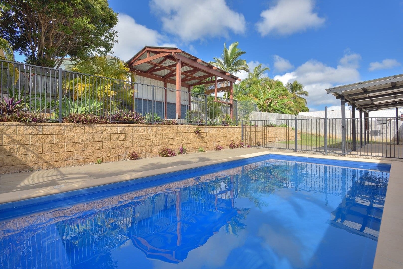 20 Waratah Street, Kin Kora QLD 4680, Kin Kora - Thumbnail 2