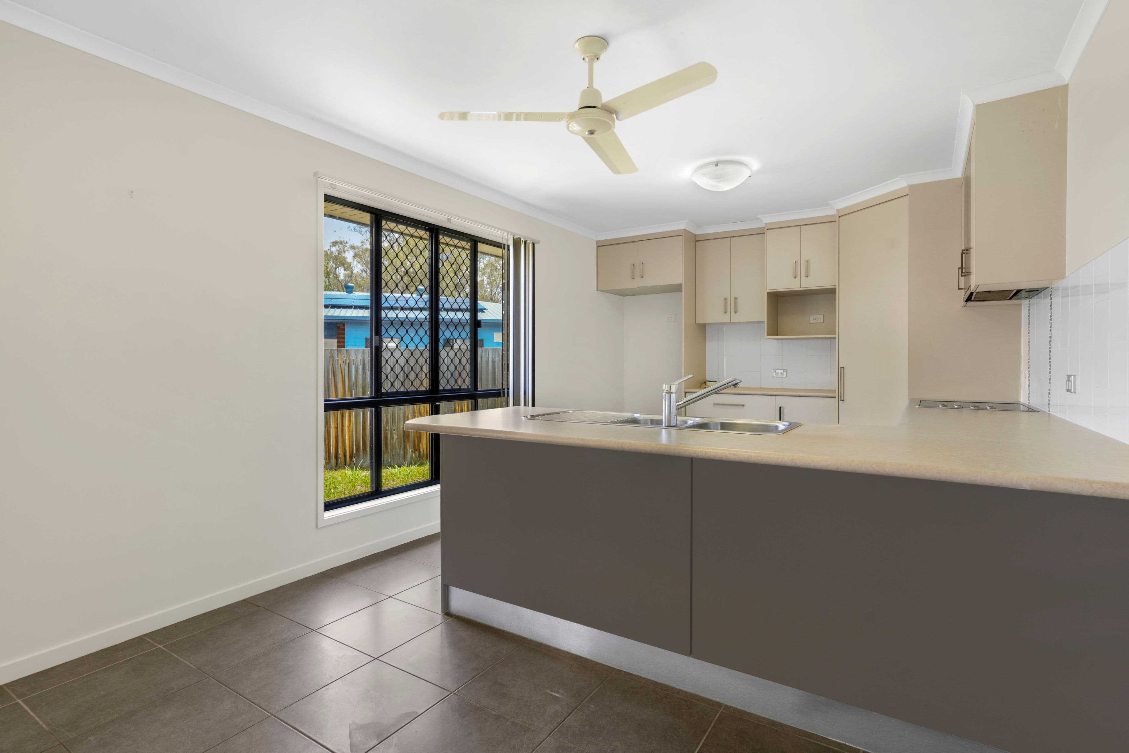 13 Jooloo Court, Kin Kora QLD 4680, Kin Kora - Thumbnail 2
