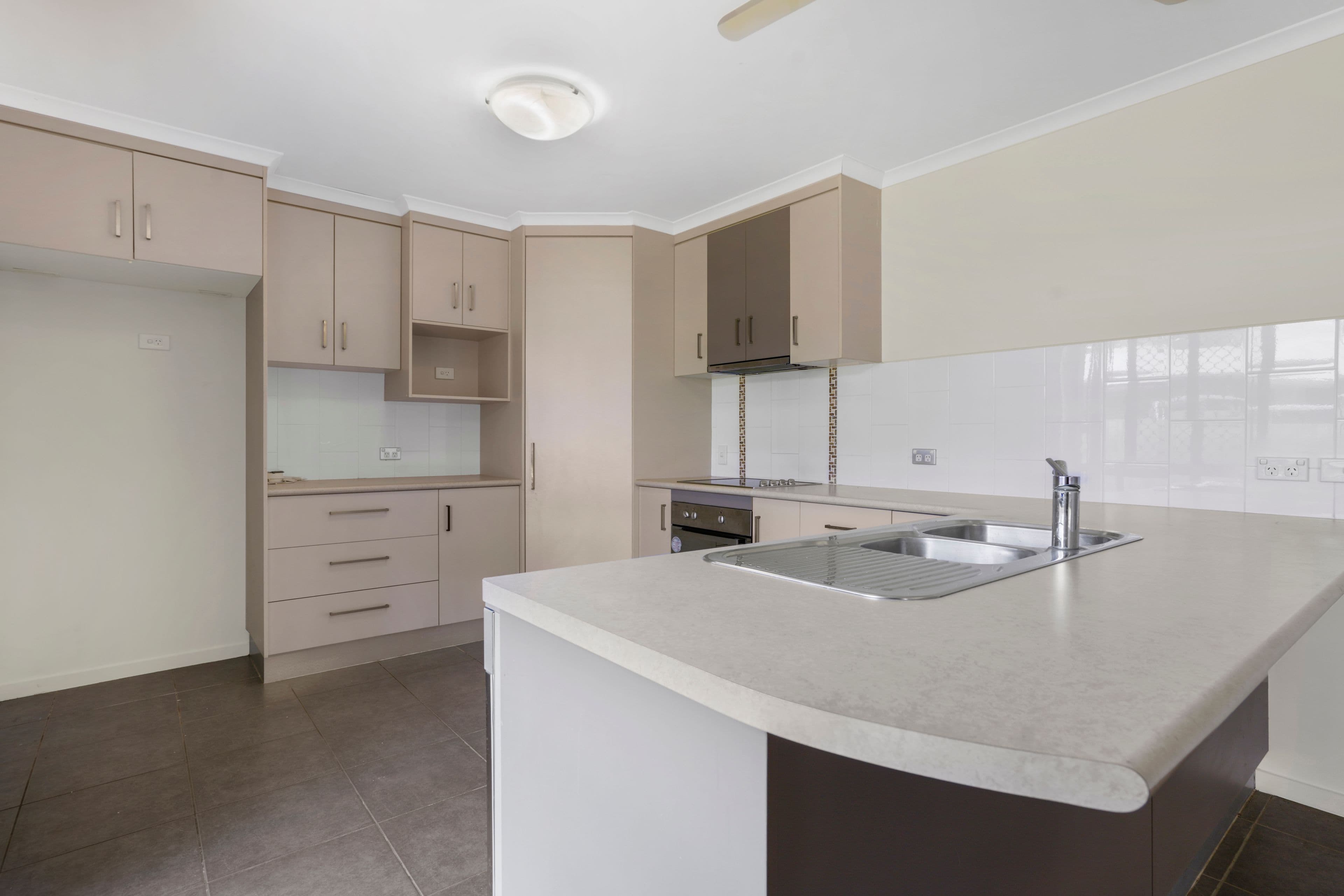 13 Jooloo Court, Kin Kora QLD 4680, Kin Kora - Thumbnail 3
