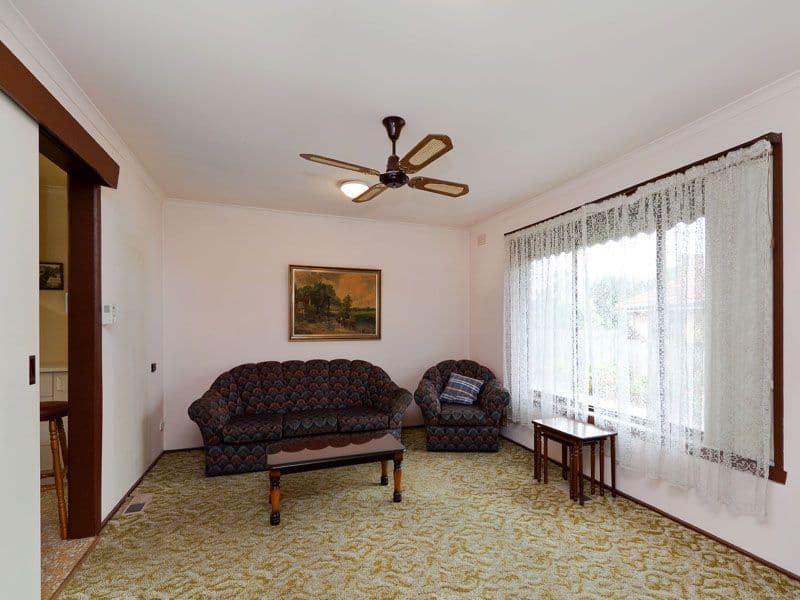 121 Rowans Road, MOORABBIN VIC 3189, Moorabbin - Thumbnail 4