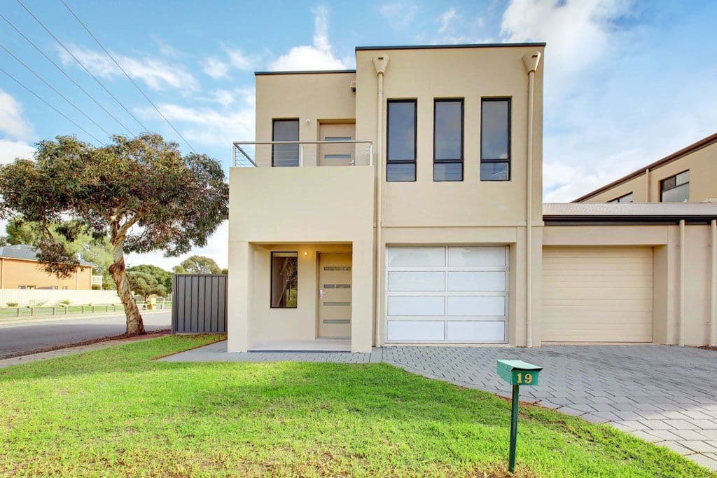 19 Moreland Avenue, MITCHELL PARK SA 5043, Mitchell Park - Image 1