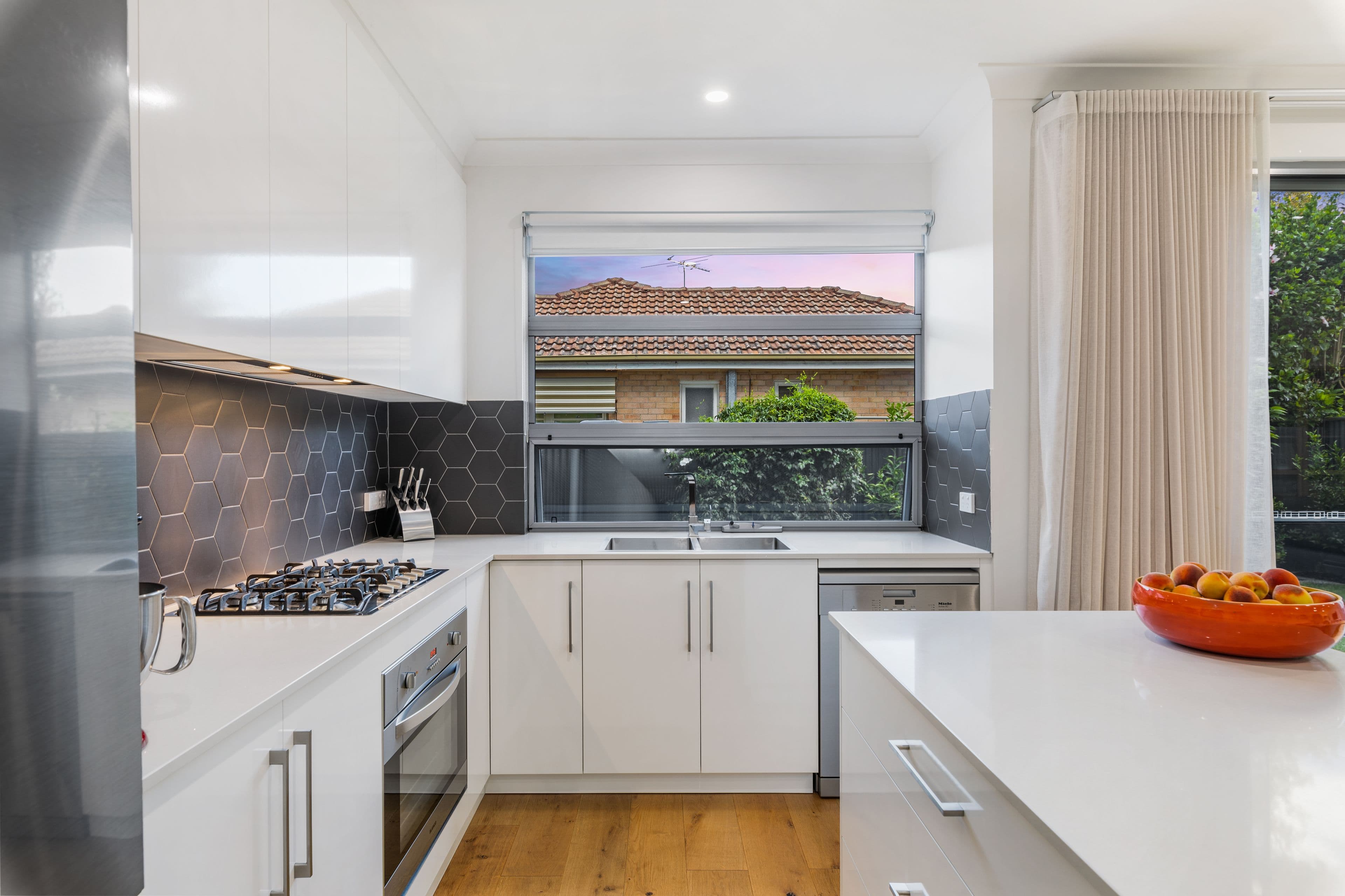 13 Andrew Avenue, Campbelltown SA 5074, Campbelltown - Thumbnail 2