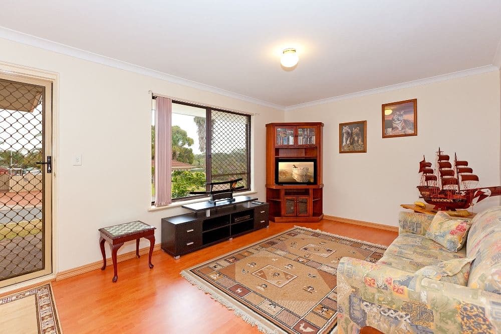 25 Porter Gardens, LEDA WA 6170, Leda - Thumbnail 2