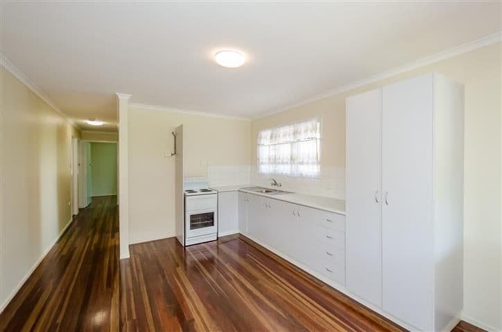 26 Charles Street, West Gladstone QLD 4680, West Gladstone - Thumbnail 5