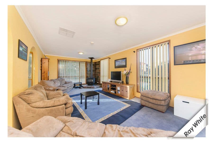 18 Desailly Crescent, KAMBAH ACT 2902, Kambah - Thumbnail 2