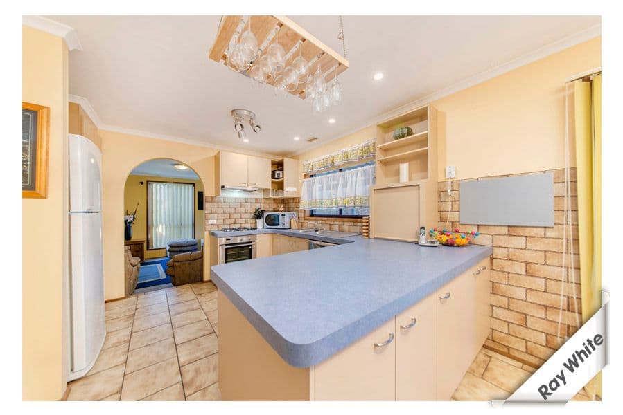 18 Desailly Crescent, KAMBAH ACT 2902, Kambah - Thumbnail 6