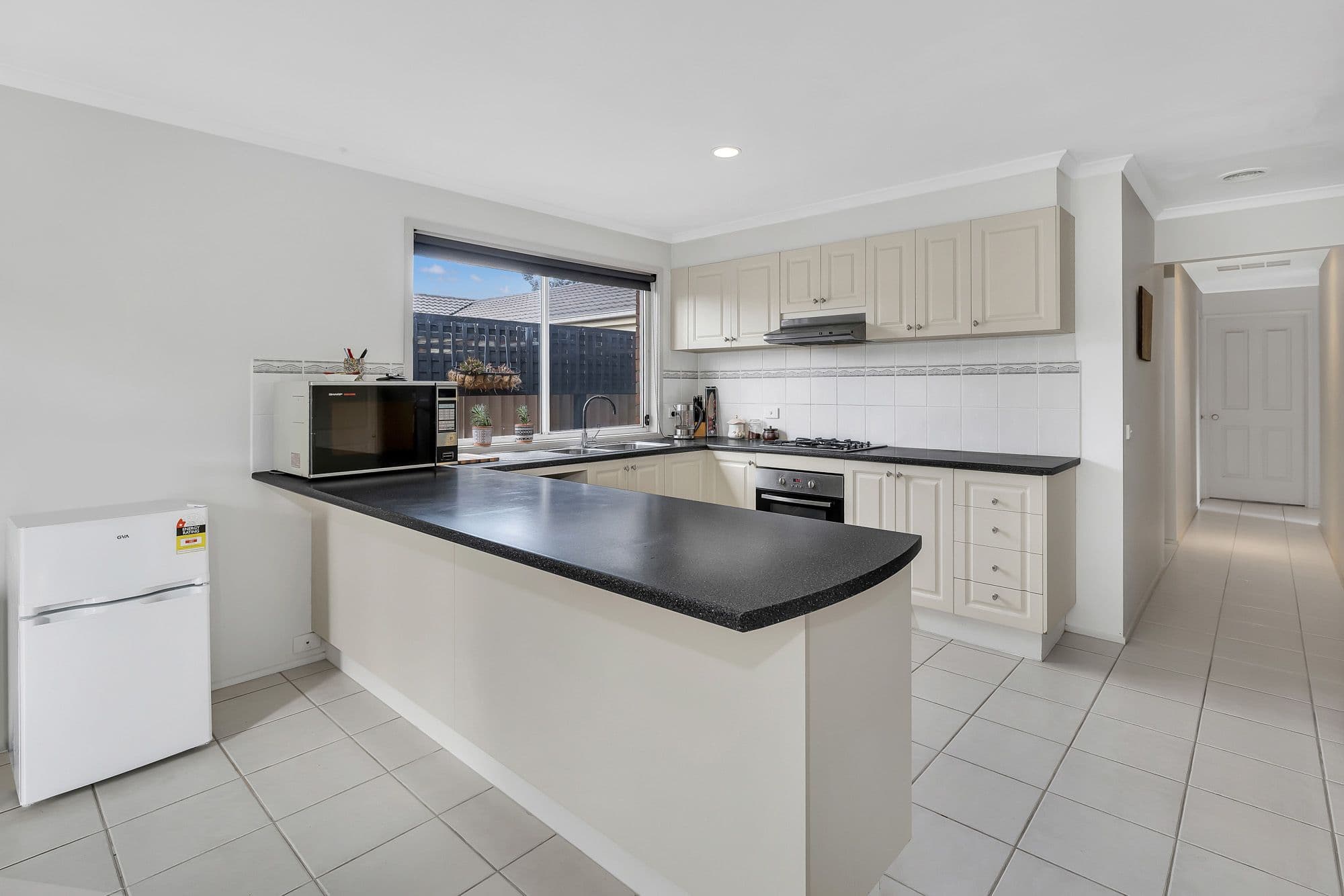 31 Kelvin Grove, Werribee VIC 3030, Werribee - Thumbnail 3