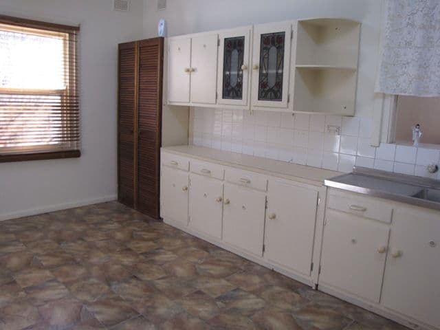 61 Tobruk Terrace, LOXTON SA 5333, Loxton - Thumbnail 4