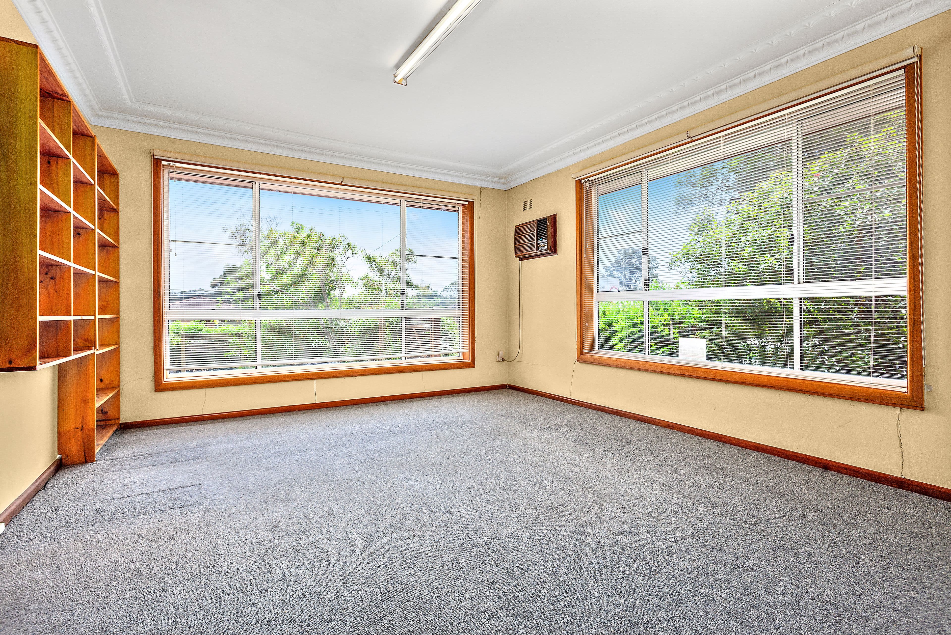 81 Parkes Street, Oak Flats - Thumbnail 3