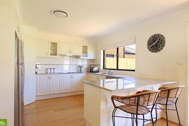 8 Reynolds Ridge, SHELL COVE NSW 2529, Shell Cove - Thumbnail 2