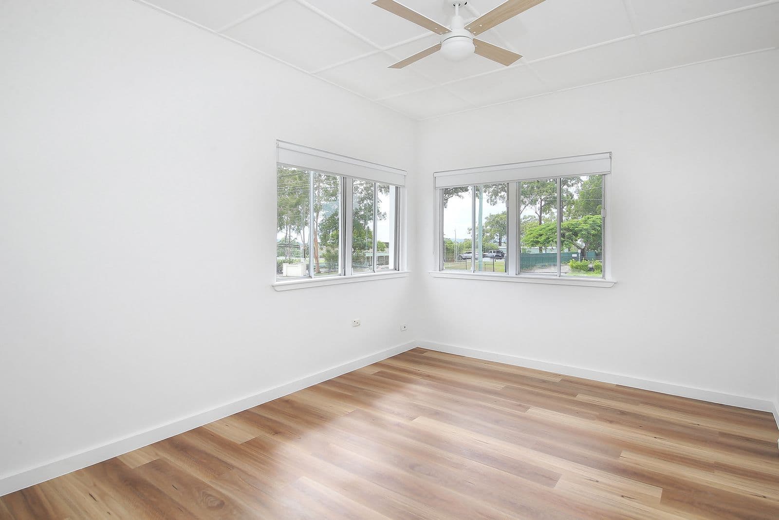 1 Santley Street, Upper Mount Gravatt QLD 4122, Mount Gravatt - Thumbnail 3