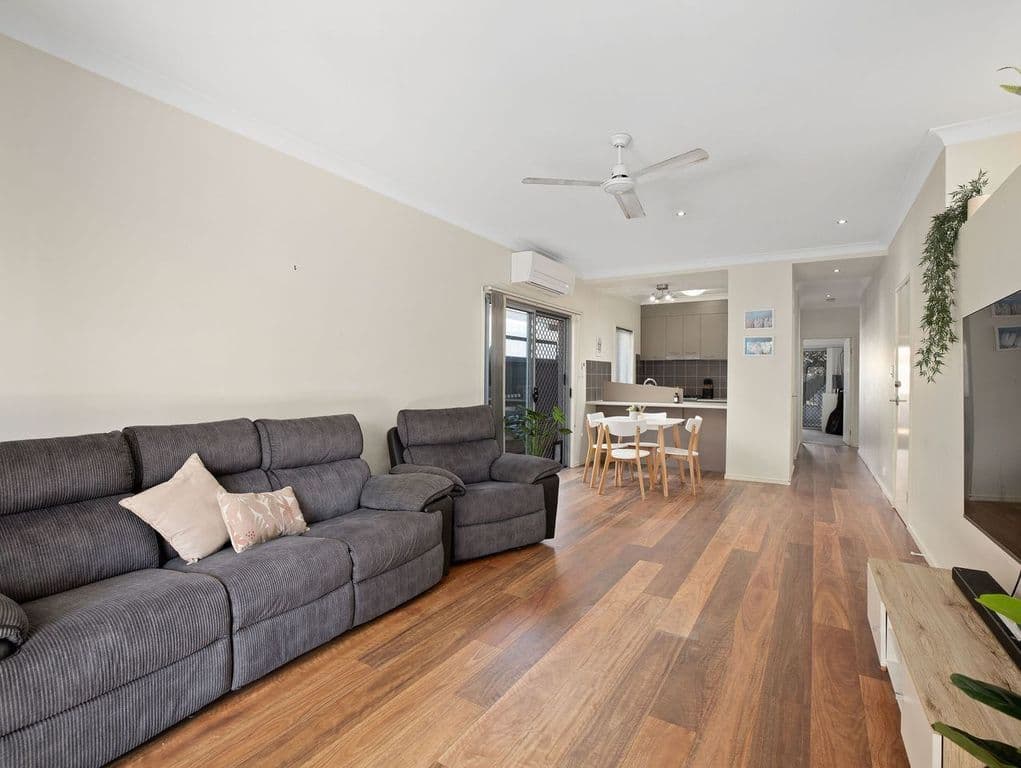 12 Pinnacle Close, Springfield Lakes QLD 4300, Springfield Lakes - Thumbnail 3