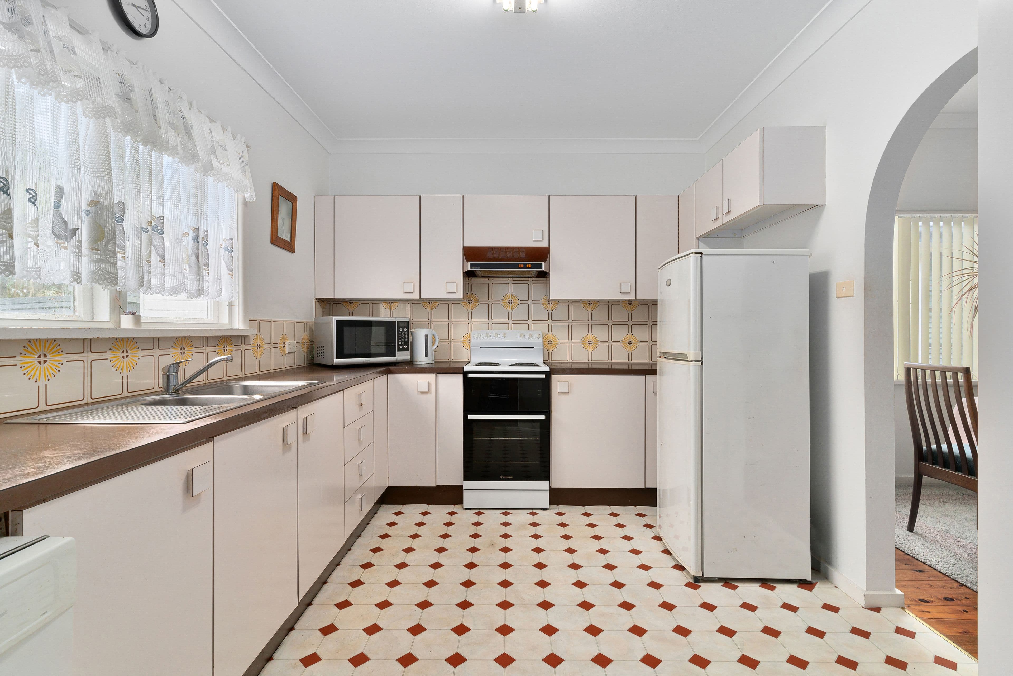 4 Binalong Avenue, Allambie Heights NSW 2100, Allambie Heights - Thumbnail 3
