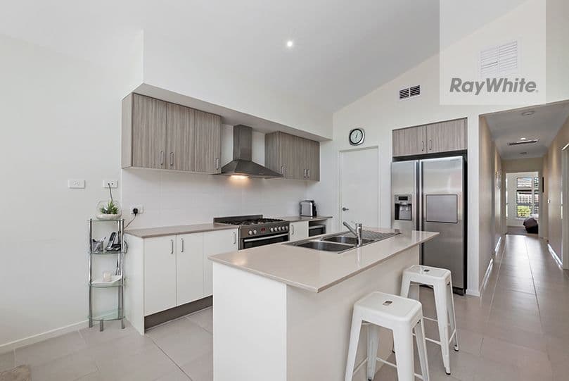 28 Sanctum Circuit, Doreen VIC 3754, Doreen - Thumbnail 3