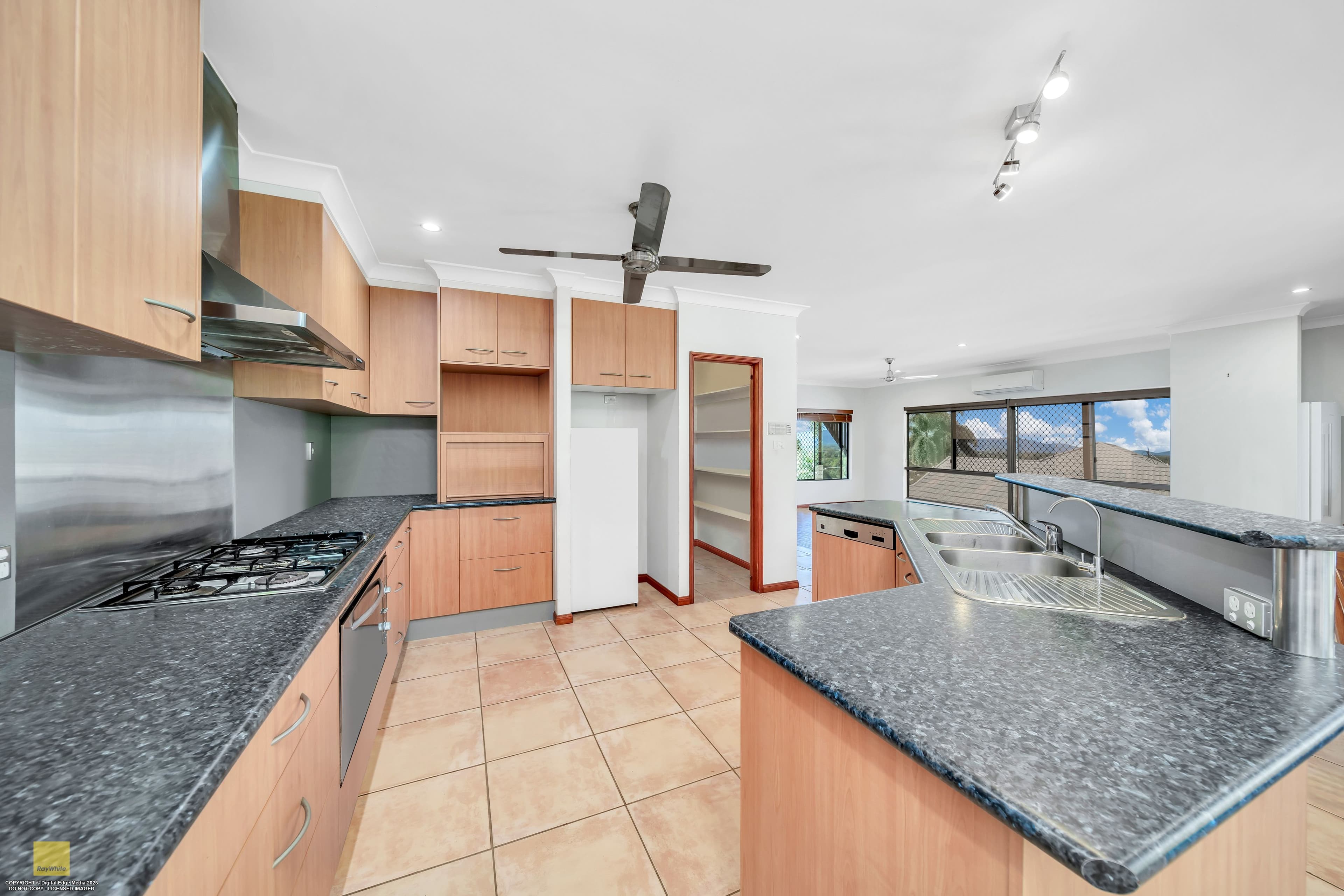 25 Dorunda Street, Mount Sheridan QLD 4868, Mount Sheridan - Thumbnail 6