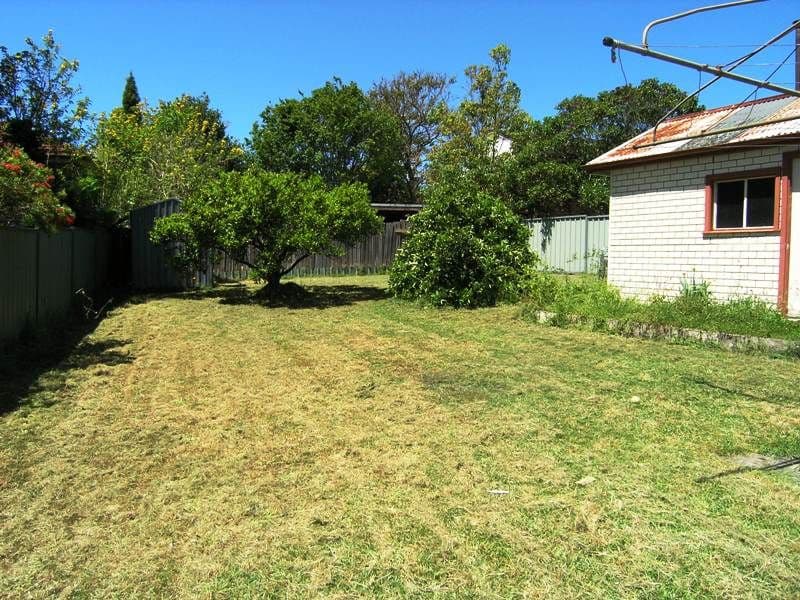 23 Batley Street, GOSFORD NSW 2250, Gosford - Thumbnail 3