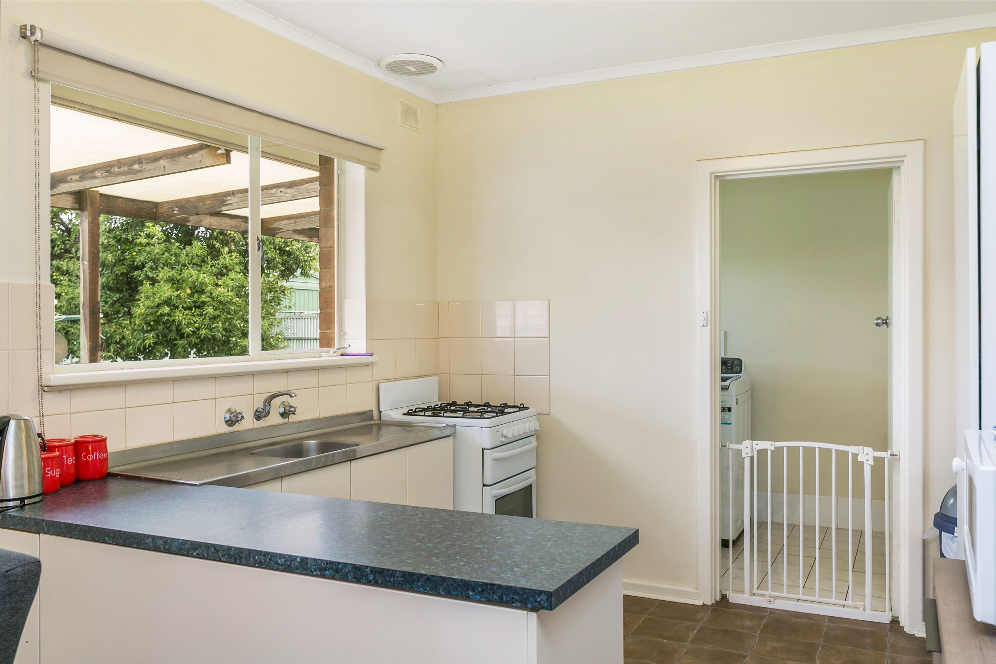 6 Warwick Grove, Morphett Vale SA 5162, Morphett Vale - Thumbnail 8
