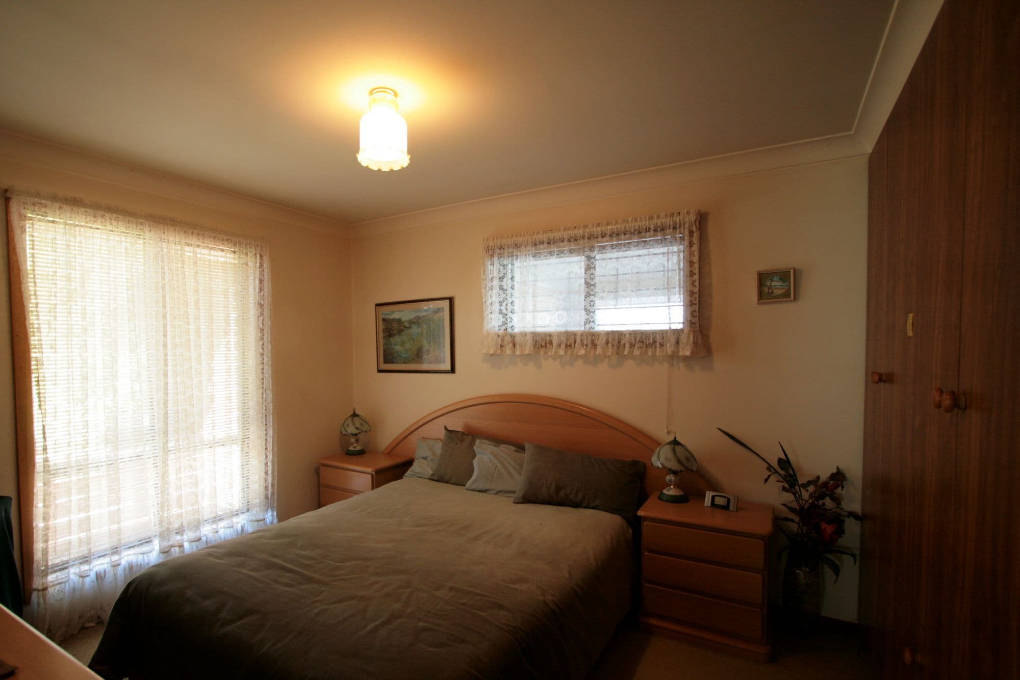 86 Sutton Street, Cootamundra - Thumbnail 3