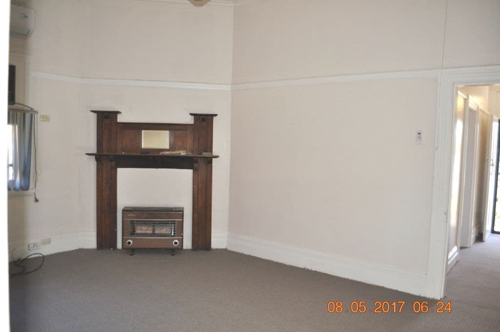 86 Sutton Street, Cootamundra - Thumbnail 5